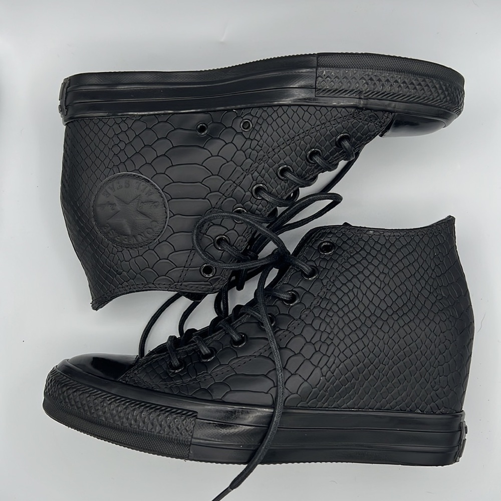RARE Chuck Taylor All Star Lux Embossed Reptile Mid Top Sneaker Wedges sz7.5 - Picture 6 of 14